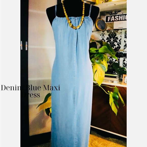 Vacation Ready 😍 Beautiful Maxi Denim Dress - Picture 2 of 16
